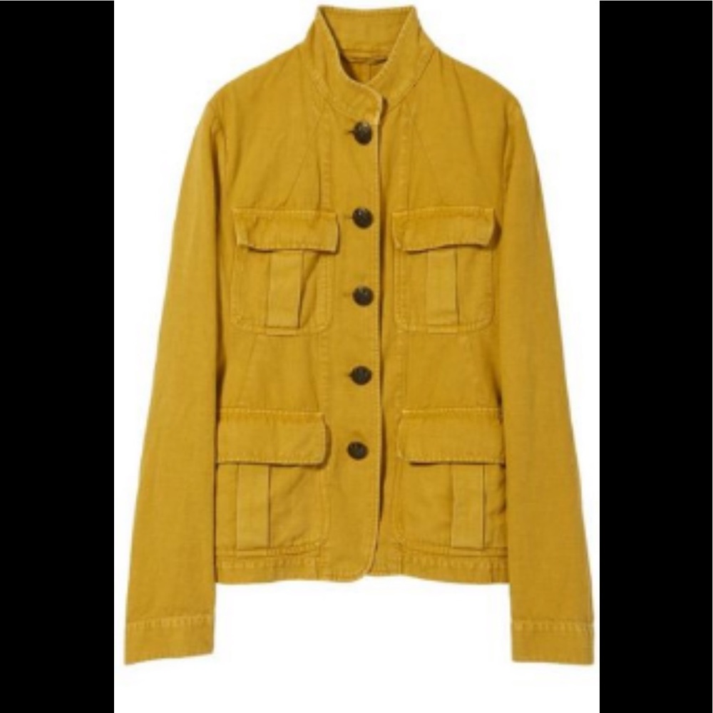 Nili Lotan beautiful NWT jacket looks stunning.